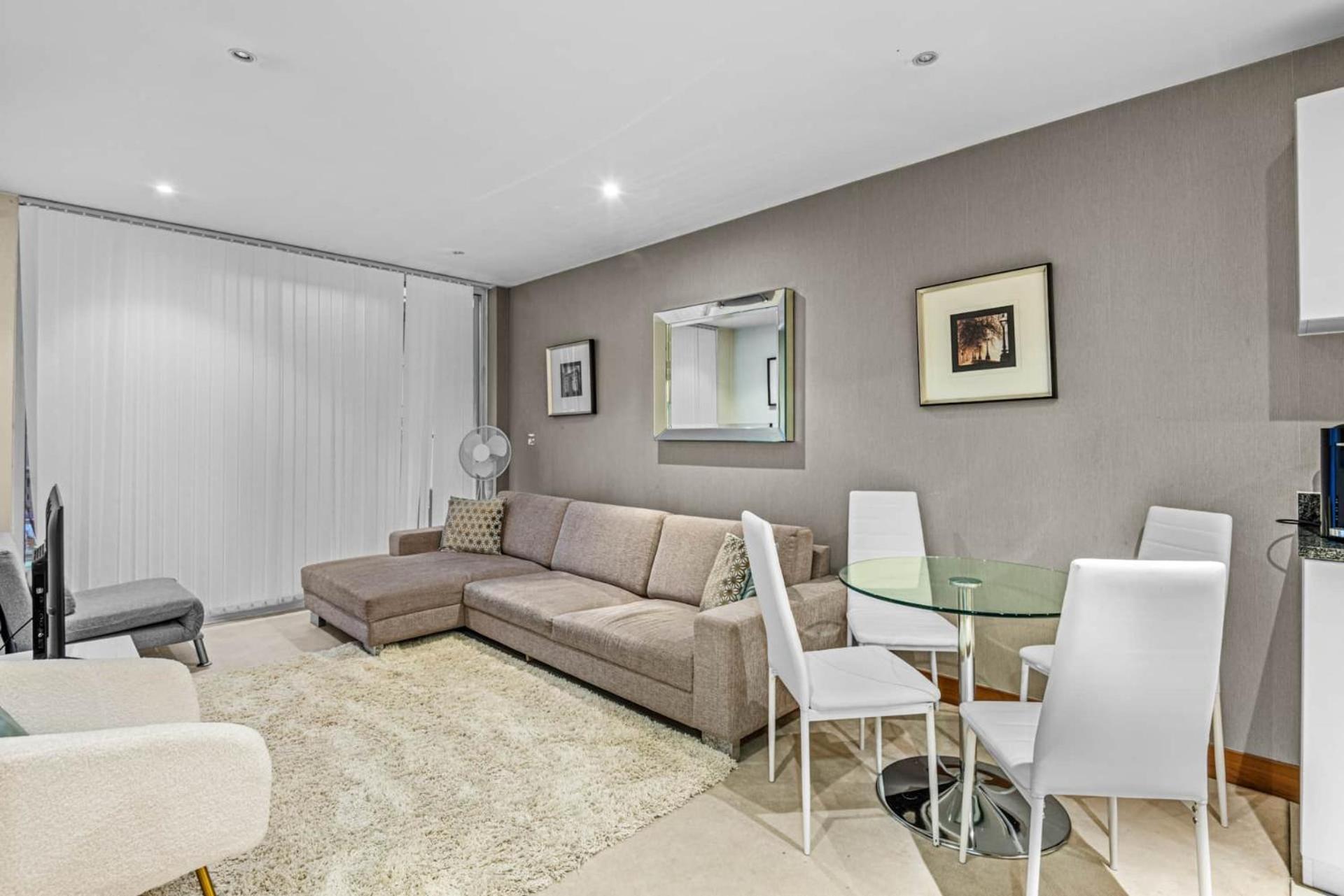 Londwell Chelsea Living Flat With Balcon Appartement